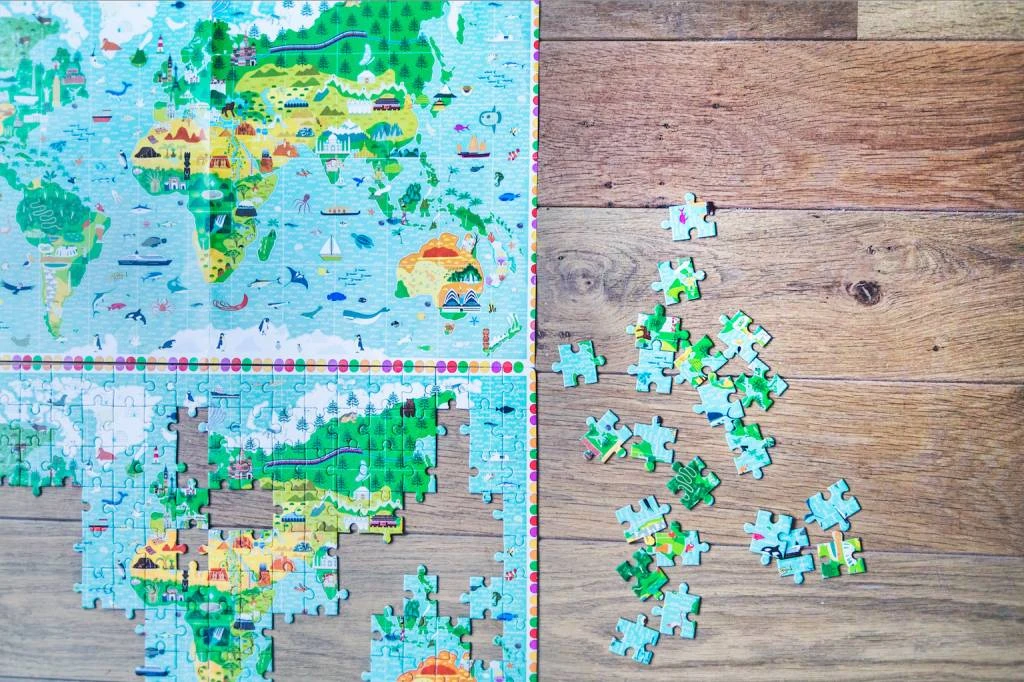 Djeco Meer Dan Een Wereldkaart - Puzzel Van 200 Stukjes 3 Djeco Meer Dan Een Wereldkaart - Puzzel Van 200 Stukjes